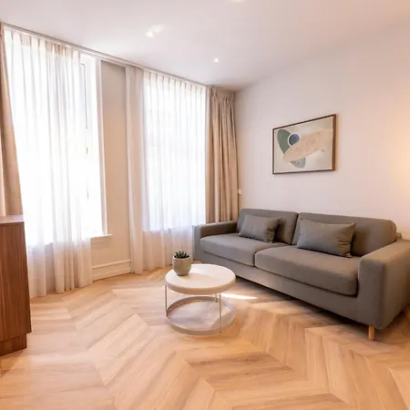 El - *